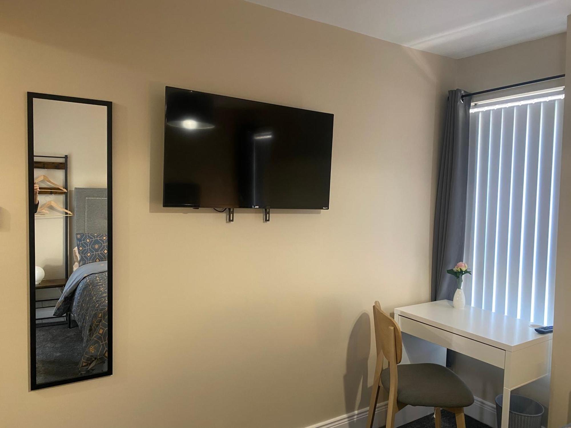 Roskeen Townhouse Belfast Bagian luar foto